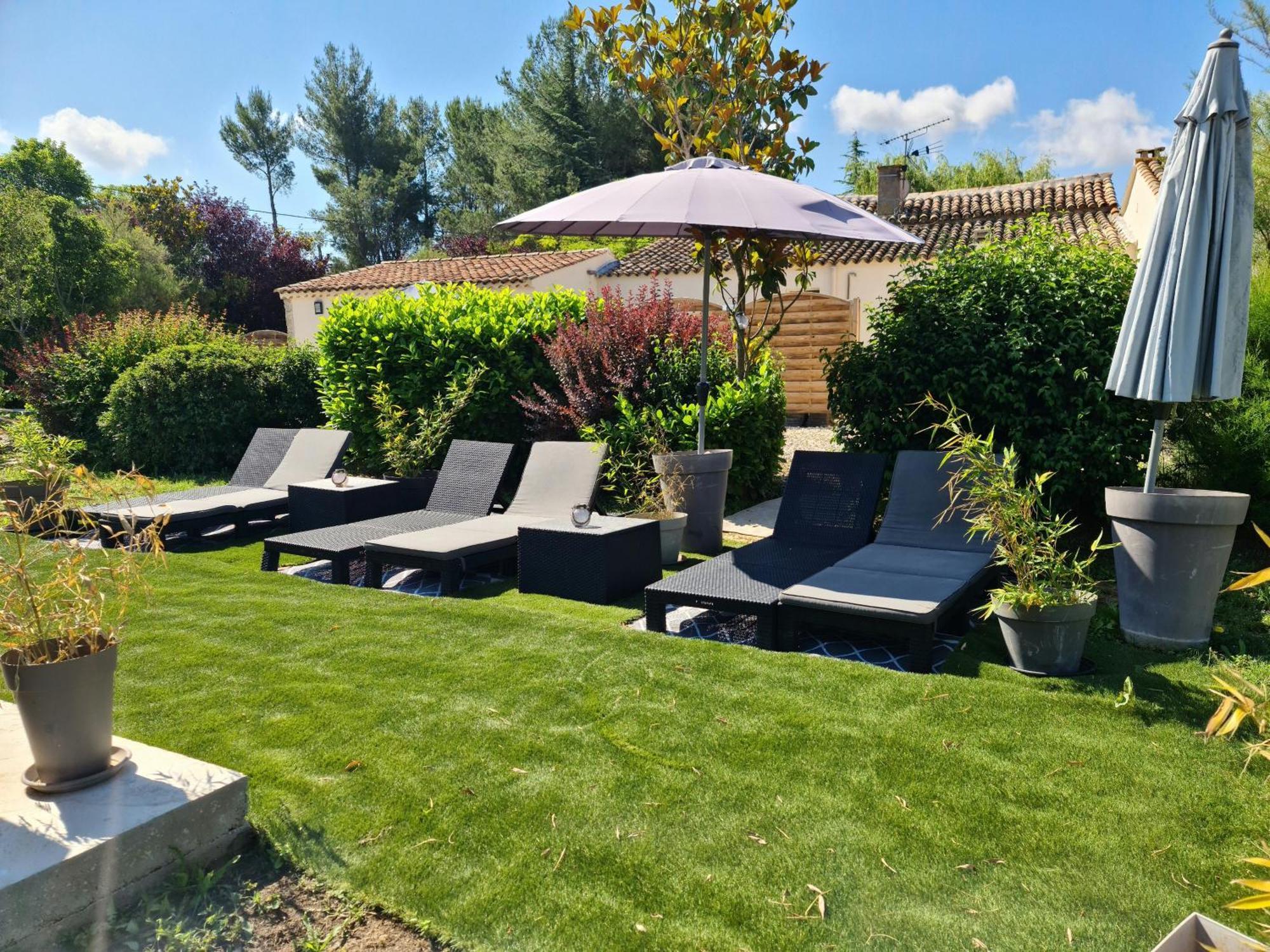 Апартаменты Mas Gabelys Superbe Vue Sainte Victoire Jardin Terrasse Et Piscine Тре Экстерьер фото